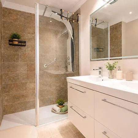 La Rosaleda By Edeal Homes